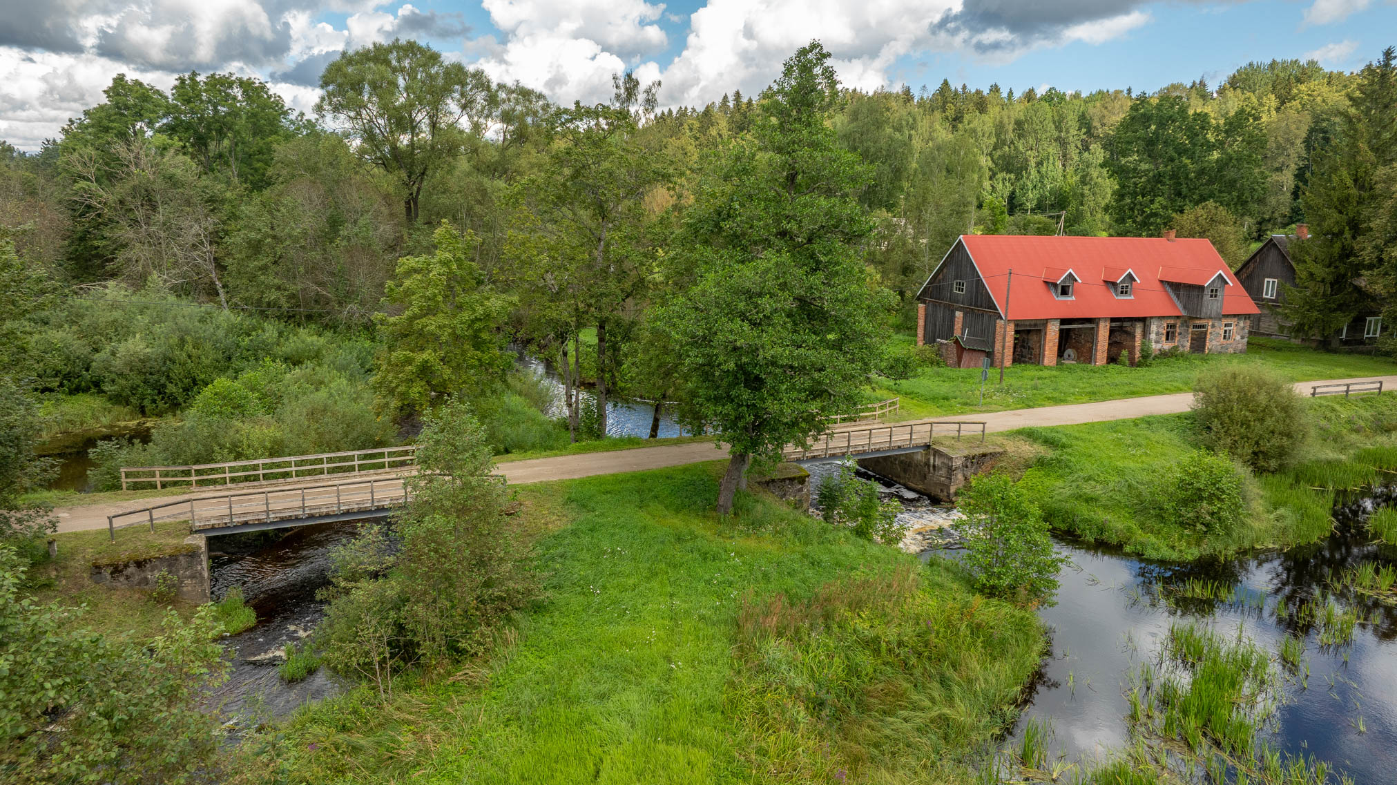 Rõuge vald kuulutab veebis mitme põneva kinnisvara müügisoovist. Foto: Aigar Nagel